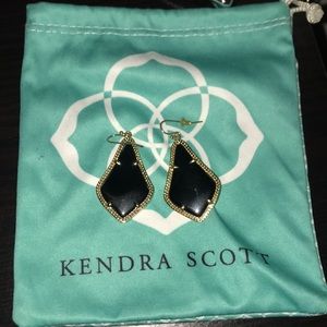 KS Alex Earrings in Black
